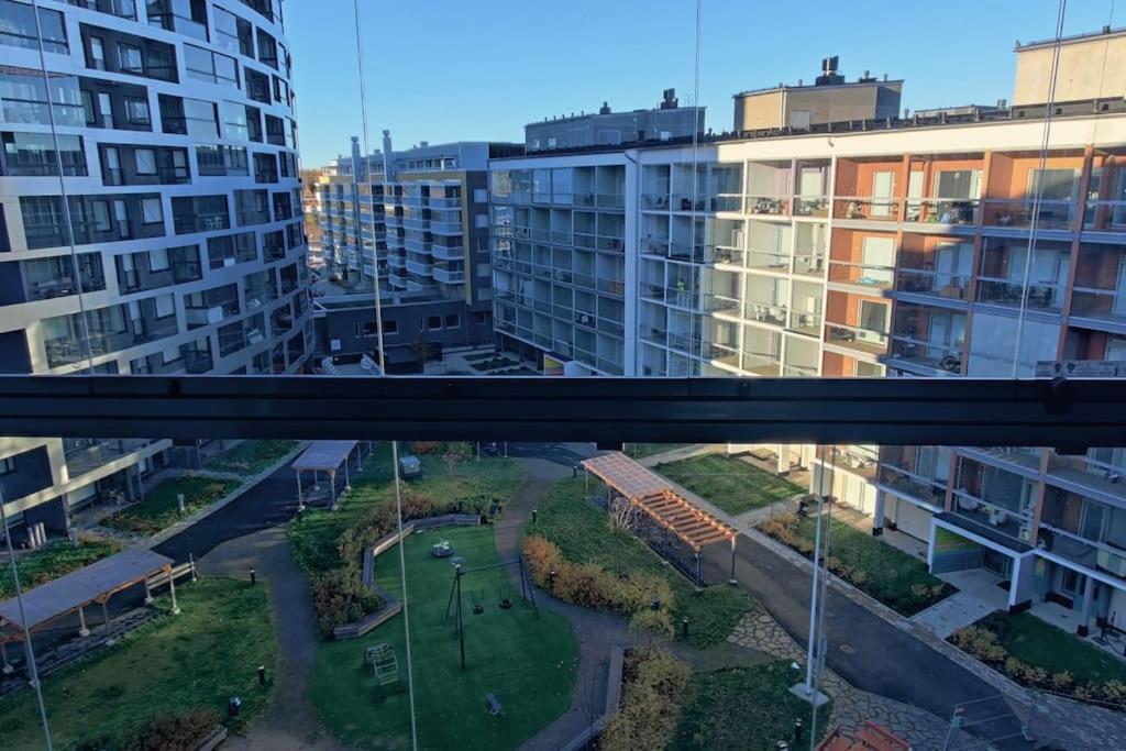 New Studio Cherry Near Helsinki Airport In Kivistoe Vantaa Exteriér fotografie